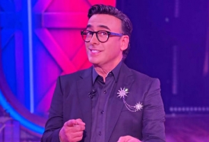 Hija de Adal Ramones se burla de la conducci&oacute;n de su pap&aacute; en "La Granja VIP" por la eliminaci&oacute;n de Sandra Itzel