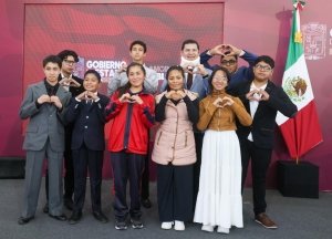 Gobierno Estatal apoya a talento poblano rumbo a Olimpiada Matem&aacute;tica en Singapur