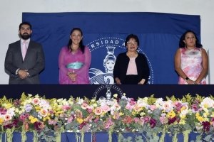 Lilia Cedillo reconoce esfuerzo de 215 egresados de la Preparatoria de Iz&uacute;car de Matamoros