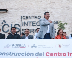 Inaugura Sergio Salomón CIS de Tepeaca y toma protesta a clúster de mármol y ónix