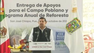 Armenta fija meta de sembrar 400 mil hect&aacute;reas en Puebla para 2027