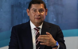 Armenta gana encuesta para ser el candidato de Morena para la gubernatura de Puebla