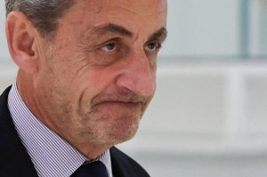 Expresidente franc&eacute;s Sarkozy es condenado a 5 a&ntilde;os de c&aacute;rcel, en un impactante rev&eacute;s