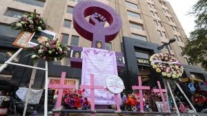 Llega al Senado iniciativa de Sheinbaum para expedir Ley General en materia de feminicidio