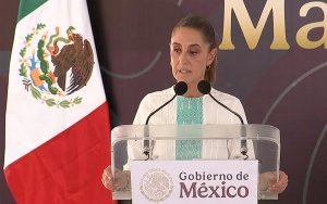 'Los libros de texto no van a cambiar', afirma Sheinbaum tras destituci&oacute;n de Marx Arriaga