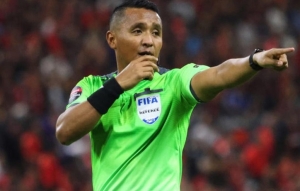 Iván Barton, árbitro del México vs Honduras, ROMPE EL SILENCIO tras polémica