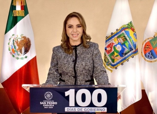 Rinde informe Paola Angón y promete investigar a ex funcionarios corruptos