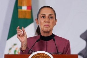Sheinbaum celebra que INE pidiera a Alito Moreno baje publicaciones de 'narcopartido' a Morena