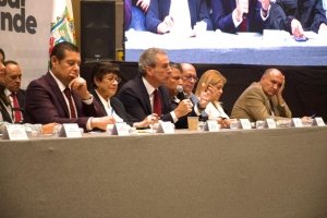Chedraui proyecta tapar más de 300 mil baches de Puebla capital