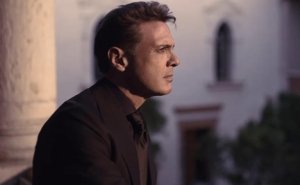 Lejos de esc&aacute;ndalos, viviendo en Espa&ntilde;a y sin planes de nueva m&uacute;sica; as&iacute; llega Luis Miguel a los 56 a&ntilde;os