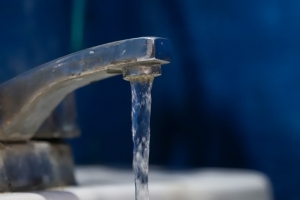 Eduardo Rivera: aumento de tarifas de agua, una decisión responsable