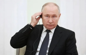 Putin responde a Biden: Rusia no necesita ser &quot;puesta bajo control&quot; y EEUU debe aprender a respetar