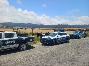 Refuerzan operativos en Tlatlauquitepec; aseguran a cuatro presuntos implicados en robo de veh&iacute;culos
