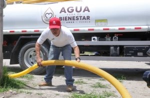 Gobierno Estatal lleva agua pera el bienestar a colonias con desabasto