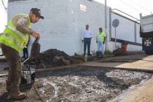 Supervisa Pepe Chedraui avance de trabajos de bacheo en la capital poblana