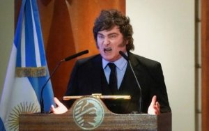Milei firma decreto para impedir el ingreso o expulsar a extranjeros que promuevan &ldquo;mensajes de odio&rdquo; contra Argentina