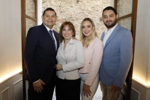 Armenta y familia hacen p&uacute;blica su declaraci&oacute;n patrimonial
