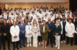Ceci Arellano encabeza entrega de insumos y equipo biom&eacute;dico al Hospital General Zona Norte