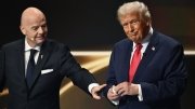 Trump admite que pidi&oacute; a la FIFA revisar tarjeta roja a Balogun, jugador de la selecci&oacute;n de EE.UU.