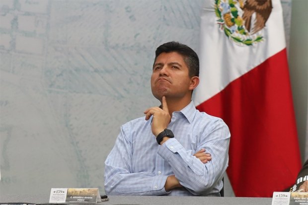 Eduardo Rivera contrató a policías ligados a “La Barredora”