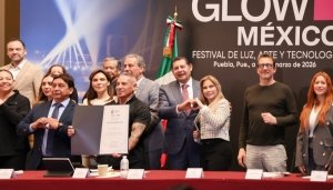 Impulso al deporte se refuerza con distinci&oacute;n a Leo Flores