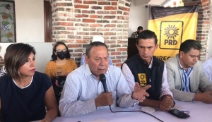 PRD no está rogando por alianzas en Puebla: Jesús Zambrano