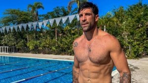 Debutó con el Puebla, firmó con el Barcelona y ahora es un galán de teatro y telenovelas