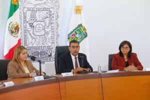 Anuncia Sergio Céspedes aumento salarial para trabajadores del Estado