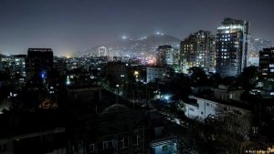 Pakist&aacute;n bombardea Kabul y declara "guerra abierta"