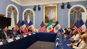 Continúa el gobierno de transición su gira de acercamiento y de trabajo en Nueva York.
