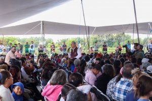 Pepe Chedraui entrega m&aacute;s de 10 mil despensas del programa &ldquo;Alimentaci&oacute;n Imparable&rdquo; en la Laguna de Chapulco