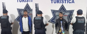 Detiene Policía Turística a dos presuntos asaltantes de transeúntes