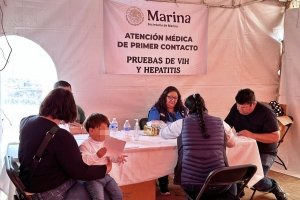 Salud y prevenci&oacute;n llegan a Ahuazotepec con apoyo de Marina y Defensa
