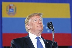 Maduro tiene los &quot;días contados&quot;, dice Trump; no descarta una invasión terrestre a Venezuela