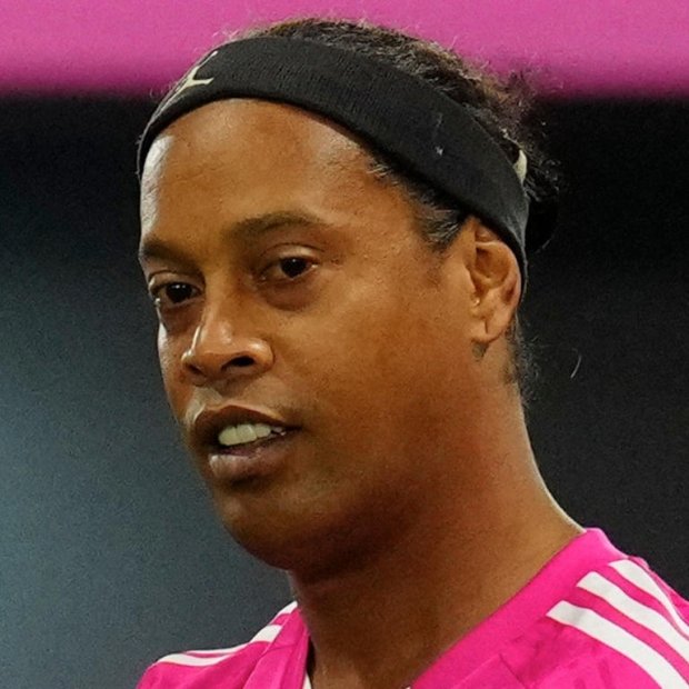 Selección Brasileña: ¡No era broma! Ronaldinho vuelve a destrozar a los jugadores previo a la Copa América