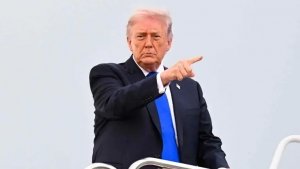 Trump Frena Viaje de Negociadores a Pakist&aacute;n y Dice Que EUA Mantiene el Control De Ir&aacute;n