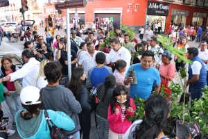 Armenta continúa con la difusión de las tareas de Claudia Sheinbaum en Puebla Capital