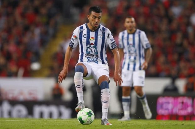 FIFA investiga a jugador del Pachuca por presunto racismo contra estrella del Real Madrid
