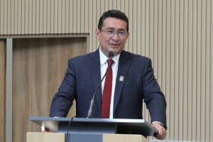 P&aacute;vel Gaspar buscar&aacute; reuni&oacute;n con Gobernaci&oacute;n para revisar reforma al ISSSTEP