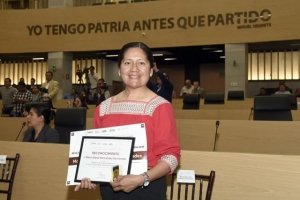 Acad&eacute;mica de la BUAP recibe la Medalla al M&eacute;rito Mujer Ind&iacute;gena 2025
