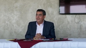 Renuncia Norberto Rodríguez como secretario general del Congreso del Estado de Puebla