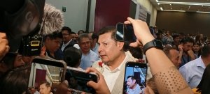 Armenta ofrece respaldo a Esperanza, Tepeyahualco y Acatl&aacute;n ante crisis municipal