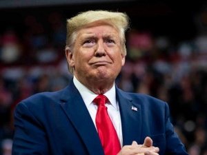 Trump impone un arancel de 3,500%: qué producto castiga y de qué país viene