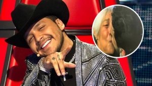 Le sali&oacute; el alma enamorada: Christian Nodal besa en la boca a una fan en pleno concierto; momento se vuelve viral