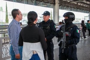 Detienen a presuntos carteristas en transporte RUTA con intervención oportuna