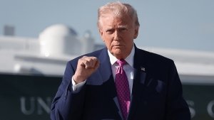 Donald Trump presume que China acord&oacute; no suministrar armas a Ir&aacute;n