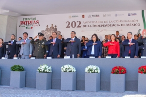 En ceremonia por Consumación de Independencia de México, Sergio Salomón llama a fortalecer valores y unidad