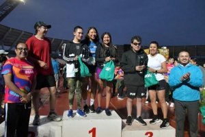 Carrera nocturna de Enfermer&iacute;a re&uacute;ne a cientos de universitarios en CU