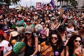&iquest;El fin del orden patriarcal? El 8M de 2026 consagra al feminismo popular como el &uacute;ltimo basti&oacute;n contra el fascismo global