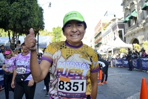 Se suma la rectora Lilia Cedillo al Maratón Puebla 2022